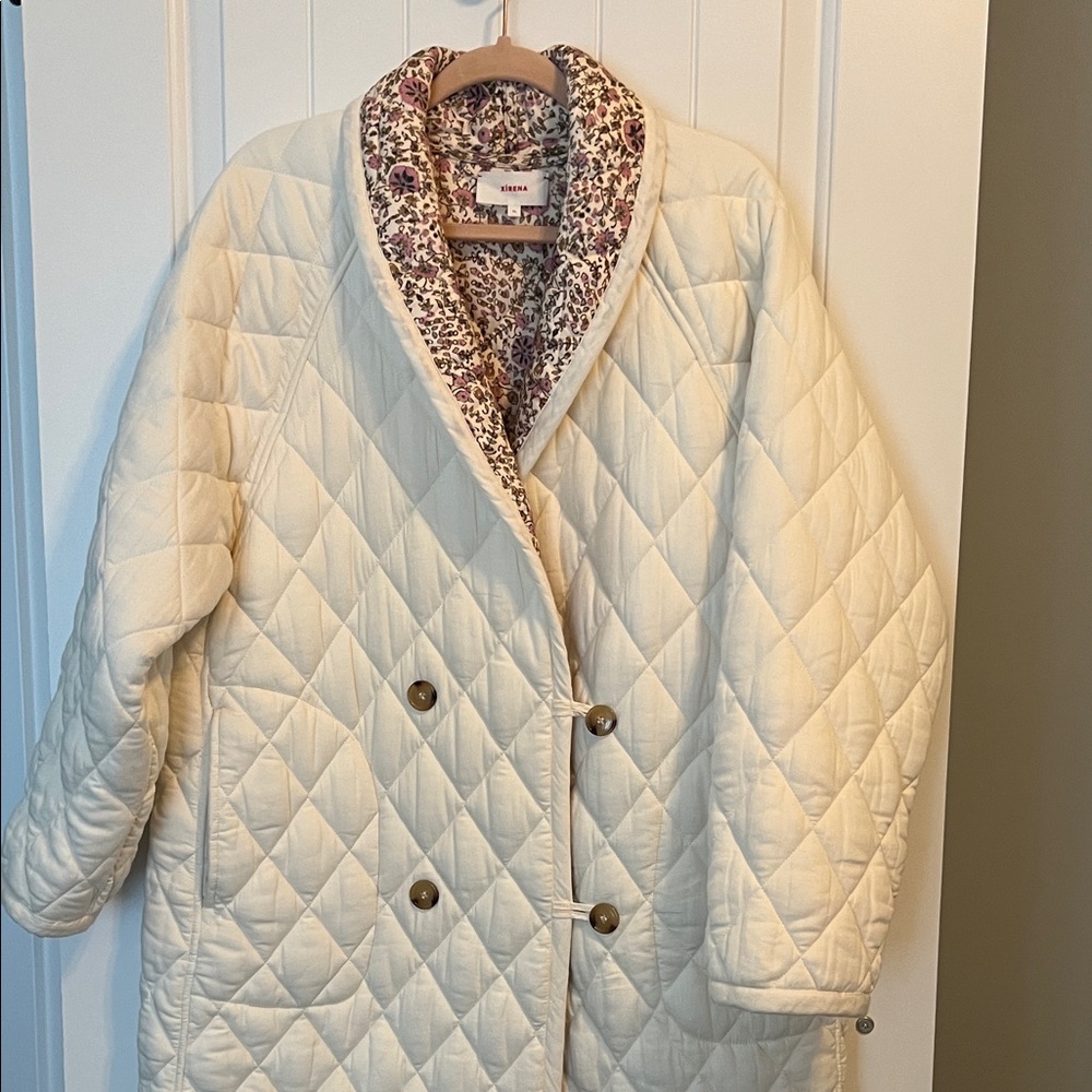 XiRENA Harlyn Cream Quilted Puffer Coat